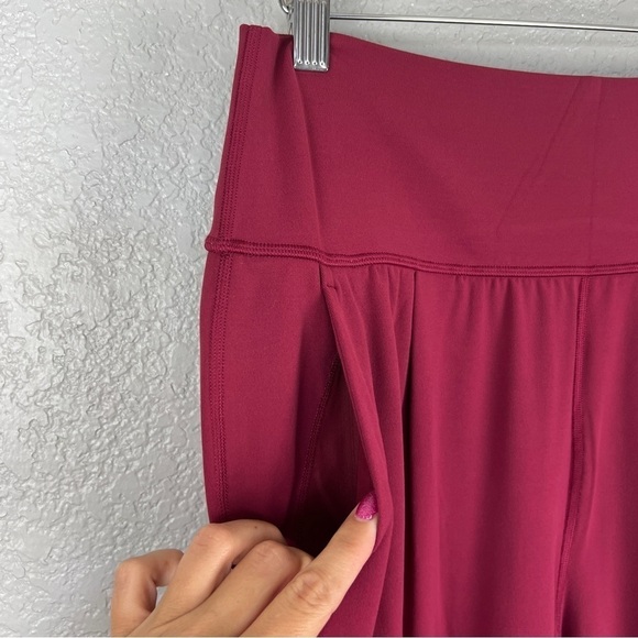 Athleta NWOT Elation Pant, Coffeeberry (Red) M - High-Rise, Powervita, Yoga - Picture 3 of 10